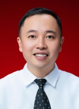 伊  波
